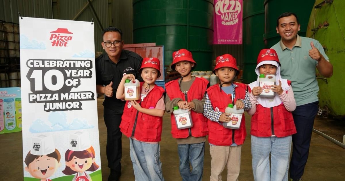 Pizza Hut Indonesia dan TUKR berhasil mengolah 90 ton minyak jelantah menjadi biofuel, berkontribusi pada ketahanan energi nasional dan ekonomi sirkular. [Foto: ist]