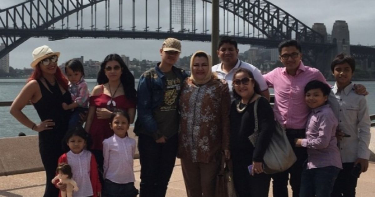 Bukan Kaleng-kaleng! Ini Sosok Dino Rossano Hansa, Ayah Angkat Ressa Rossano yang Kini Jadi Sorotan Publik