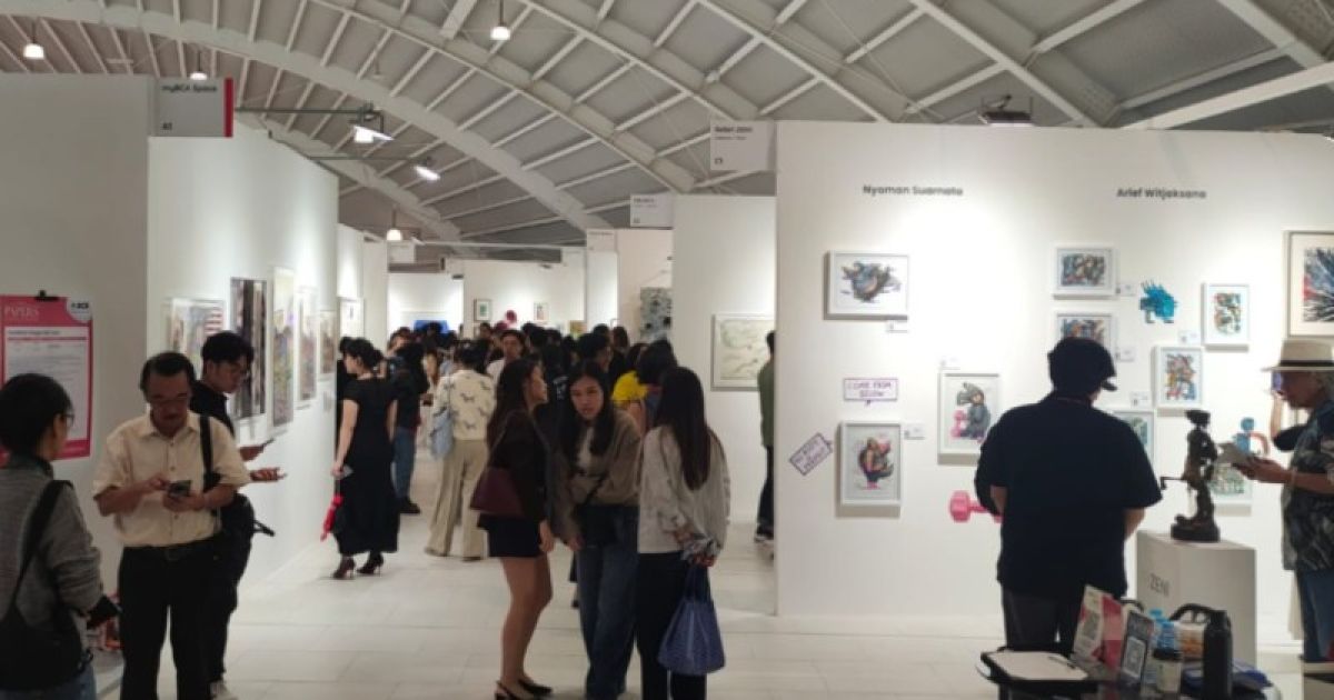 Ragam Karya Eksplorasi Medium Kertas di Pameran Art Jakarta Papers 2026
