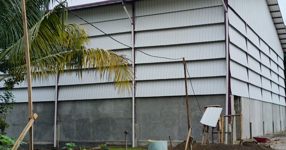 Proyek lapangan padel di Cempaka Putih, Ciputat Timur, Kota Tangerang Selatan.