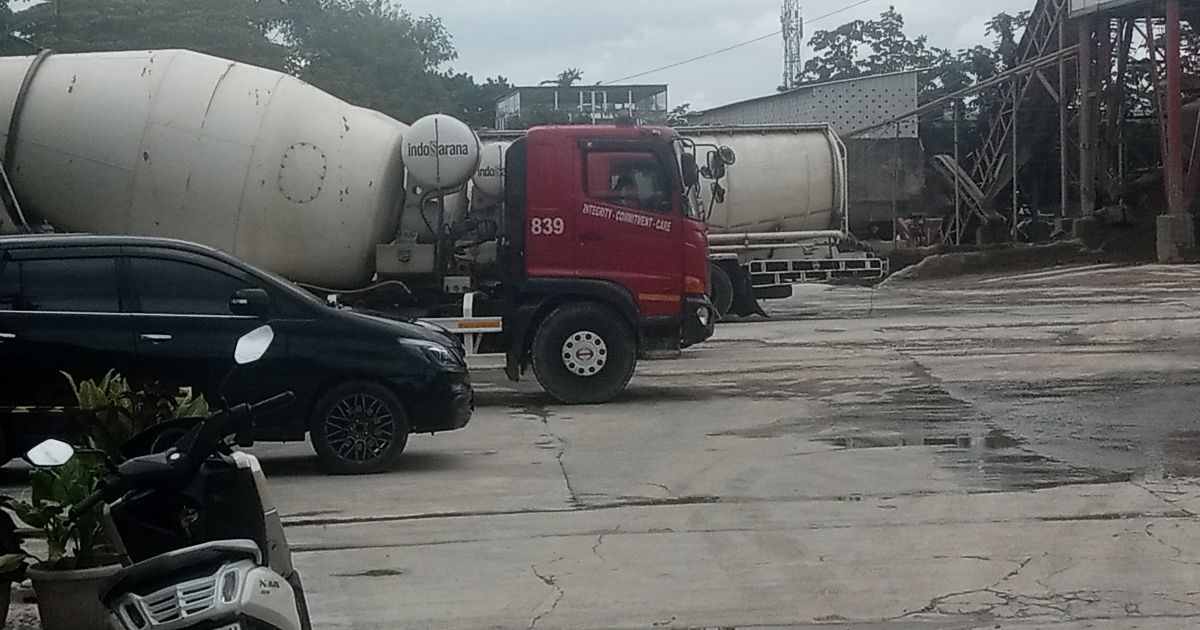 Suasana lokasi PT Adhimix RMC, Ciater, Serpong, Kota Tangerang Selatan. Foto: INFOTREN.id