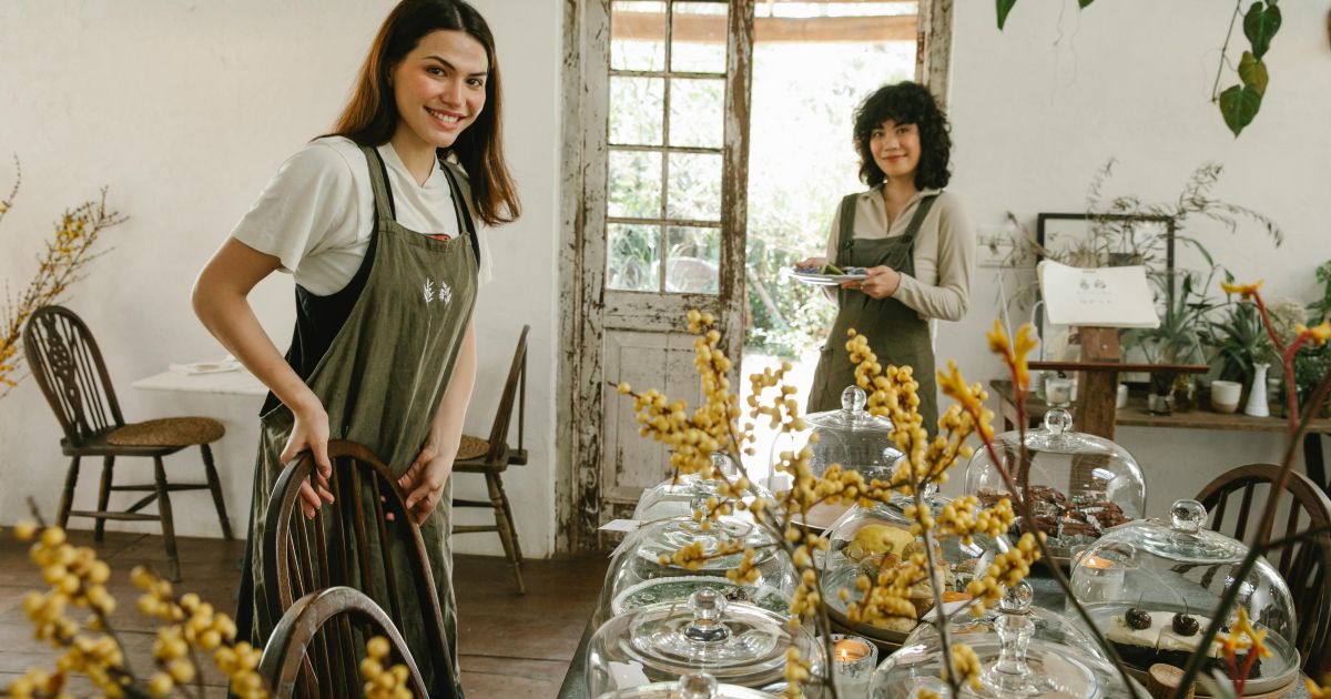 Geliat Mahasiswa Preneur: Transformasi Tren Usaha Sampingan di Era Digital