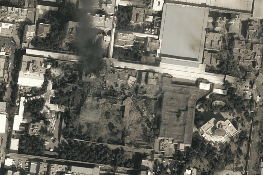 Citra satelit menunjukkan kehancuran kompleks kediaman Pemimpin Tertinggi Iran Ayatollah Ali Khamenei akibat serangan AS-Israel. Foto/Airbus DS 2026