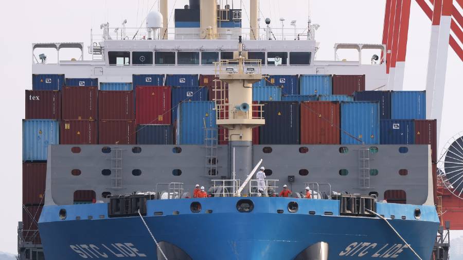 Tren Positif 69 Bulan Berlanjut, Namun Surplus Dagang RI Januari 2026 Anjlok