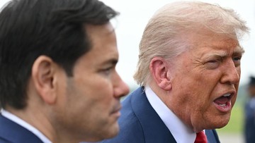 Menlu AS Marco Rubio dan Presiden Donald Trump. Foto: (AFP/Andrew Caballero-Reynolds)