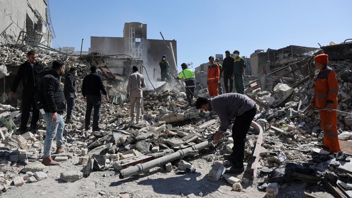 Eskalasi Perang Iran-AS: NATO Cegat Rudal, Korban Jiwa Mencapai Seribu