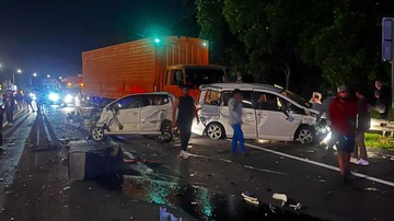 Kecelakaan lalu lintas secara beruntun melibatkan 10 kendaraan terjadi di KM 93 Ruas Tol Cipularang arah Jakarta pada Kamis, 5 Maret 2026 pukul 20.18 WIB. (Dok. Jasamarga)