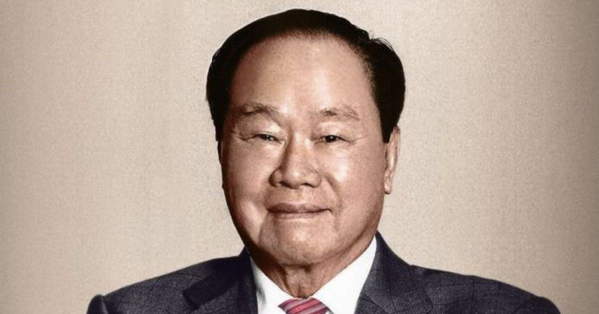 Dulunya Penjual Biskuit Keliling, Sosok Ini Jadi Konglomerat Terkaya RI dengan Segudang Bisnis!