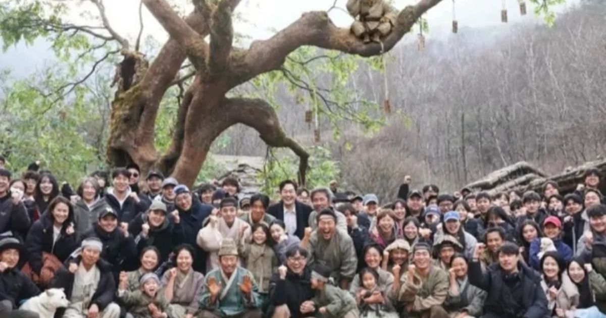 Film Park Ji Hoon The Kings Warden Dinobatkan sebagai Film Pertama  Dua Tahun Terakhir Tembus 11 Juta!