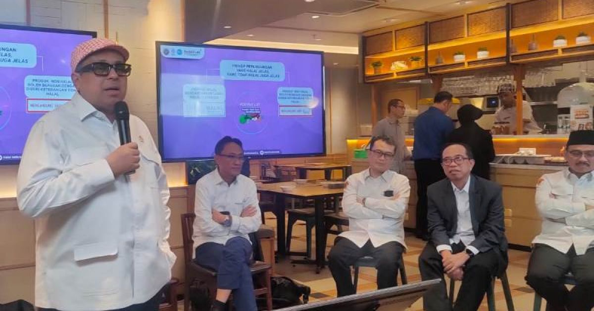 Kepala BPJPH menegaskan pentingnya peran media massa dalam menyampaikan informasi yang benar dan akurat terkait jaminan produk halal di Indonesia. foto: Henry Hens