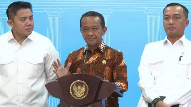Menteri Energi dan Sumber Daya Mineral (ESDM), Bahlil Lahadalia di kompleks Istana Kepresidenan, Jakarta, Selasa (10/6/2025). (Sumber: Tangkapan Layar YouTube Kementerian ESDM)