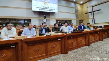 Komisi III Mendesak Polisi Segera Buru Dalang dan Pelaku Penyiraman Air Keras Terhadap Aktivis KontraS