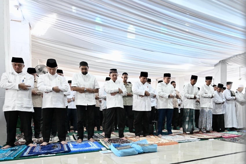 Momen Idul Fitri di Tanah Rencong: Mengapa Prabowo Pilih Aceh untuk Shalat Bersama Warga Terdampak Bencana?