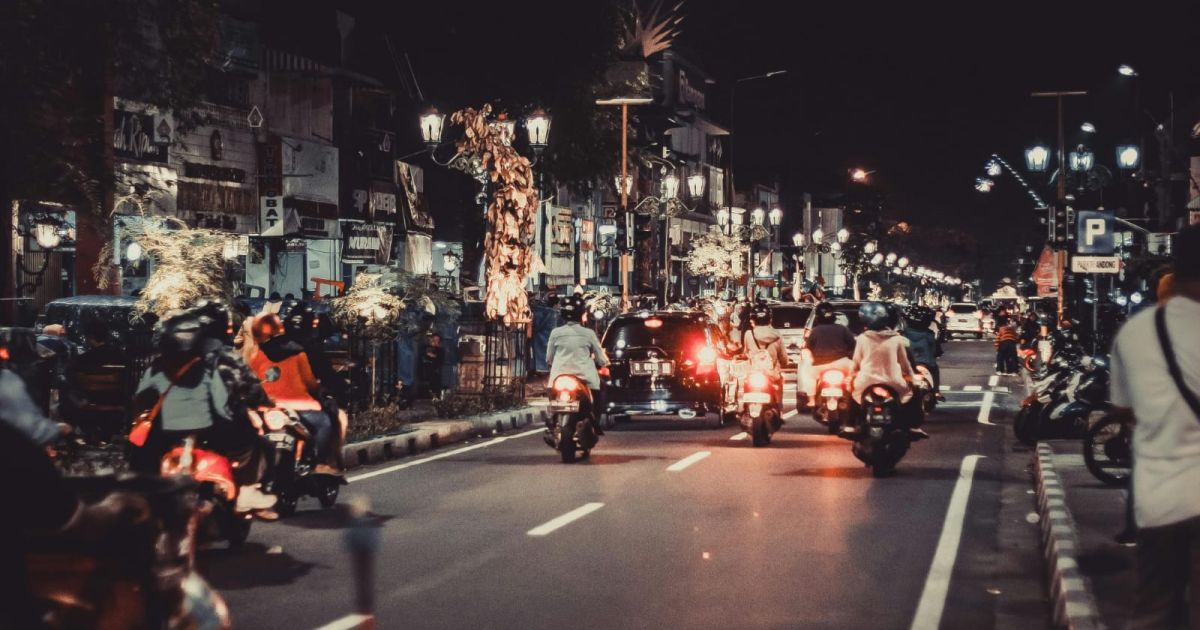 Viral Aksi 'Bang Jago' di Tanah Abang Palak Mobil Plat Luar DKI, Begini Modusnya!