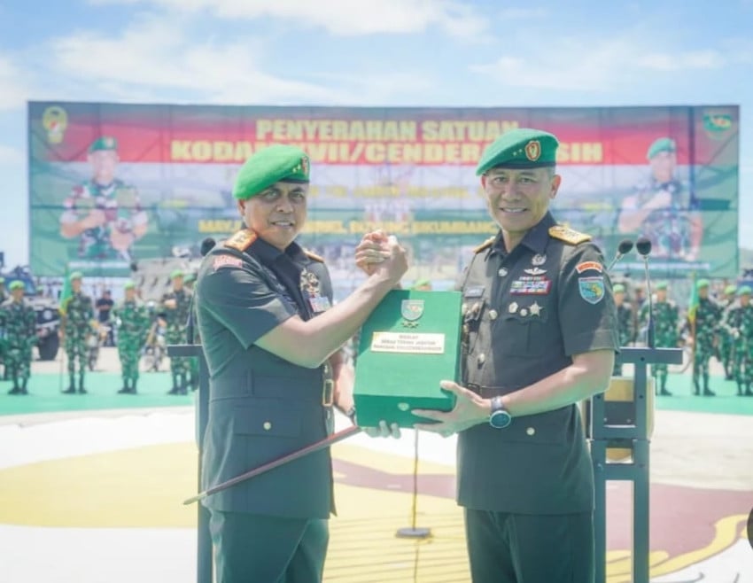 Penyerahan satuan Kodam XVII/Cenderawasih kepada Mayjen TNI Febriel Buyung Sikumbang sebagai pucuk pimpinan yang baru. Foto/Tangkapan layar IG @kodam17
