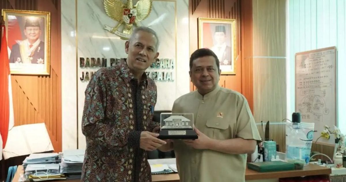 Pertemuan BPJPH dan LPS untuk memperkuat sinergi pengembangan ekosistem jaminan produk halal nasional, khususnya lewat pemutakhiran laboratorium halal. foto: BPJPH