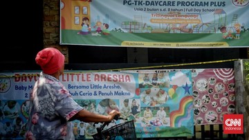 Lokasi penitipan anak atau daycare Little Aresha yang disegel polisi di Umbulharjo, Yogyakarta, Senin (27/4/2026). (CNN Indonesia/Tunggul).