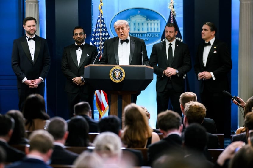Selamat dalam tiga kali ancaman pembunuhan, Donald Trump klaim kita hidup di dunia yang gila. Foto/X/White House