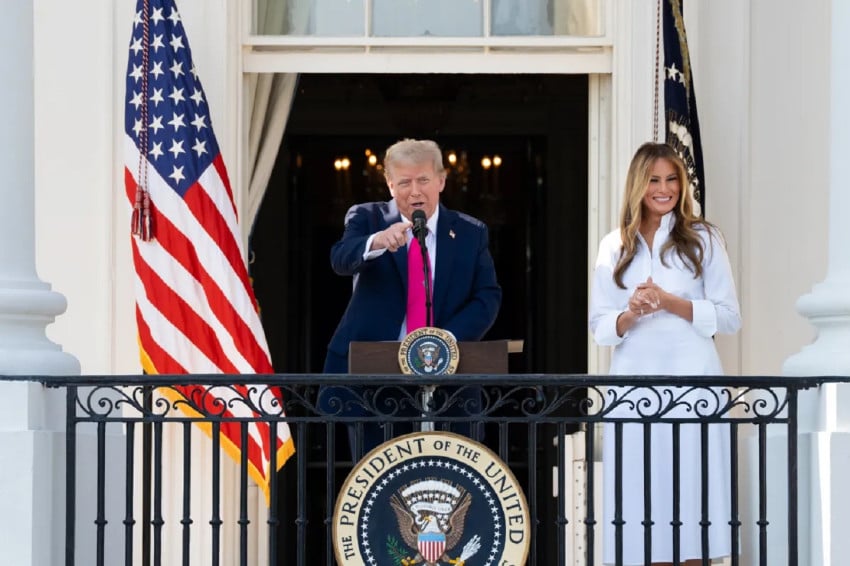 Presiden AS Donald Trump marah usai komedian Jimmy Kimmel sebut Ibu Negara Melania Trump seperti janda yang sedang hamil. Foto/White House