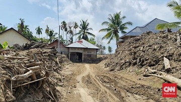Aceh perpanjang status transisi darurat untuk pemulihan pascabencana banjir dan longsor. Fokus pada rehabilitasi infrastruktur dan kebutuhan dasar. (Foto: CNN Indonesia/Dani Randi)