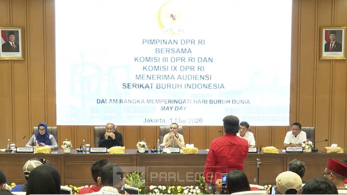 Foto: Wakil Ketua DPR RI, Sufmi Dasco Ahmad saat menerima Peserta Unjuk Rasa Hari Buruh di Komplek Parlemen, Jakarta, Jumat (1/5/2026). (Tangkapan Layar Youtube/TVR Parlemen)