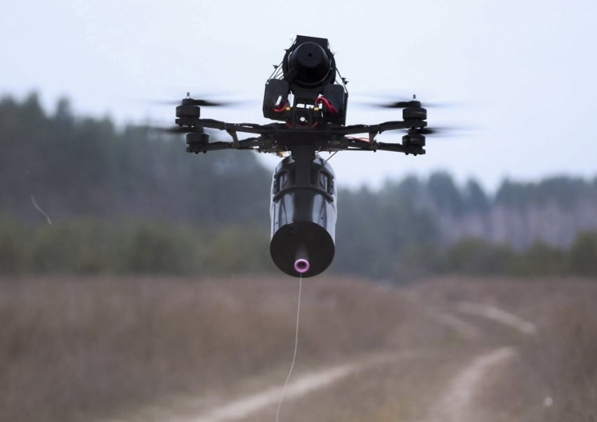 Hizbullah menggunakan drone serat optik yang ditakuti Israel. Foto/X/@putnik833