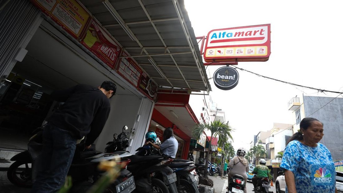 Membongkar Peluang Kemitraan Bisnis Ritel: Panduan Lengkap Skema Franchise Alfamart