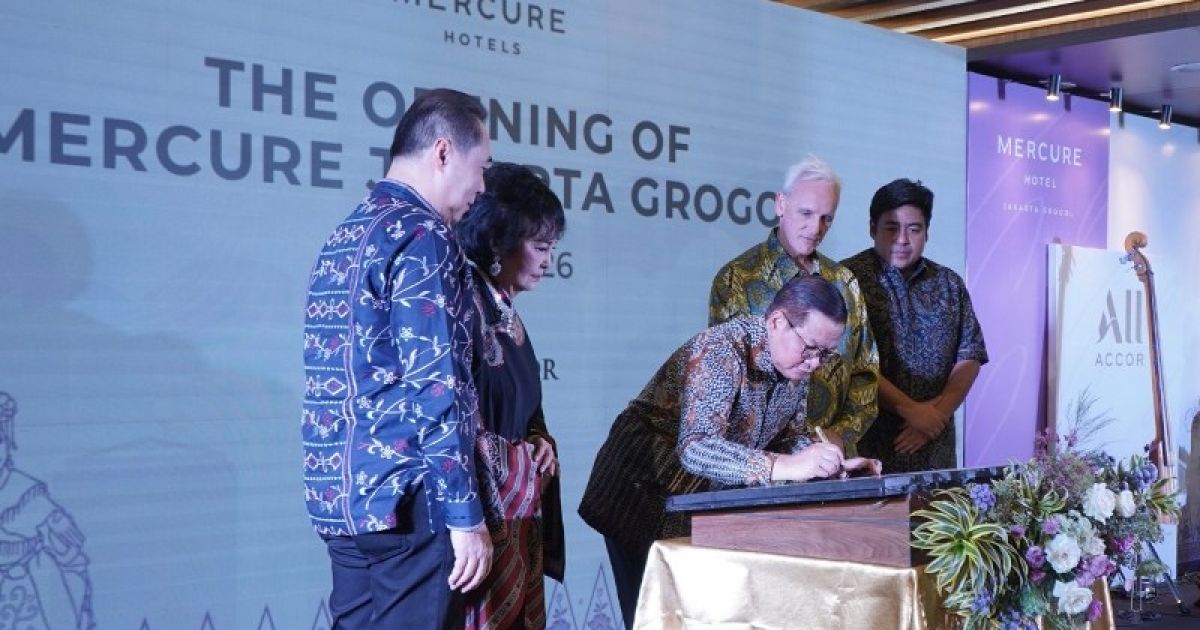 Gubernur Pramono Anung resmikan pembukaan Mercure Jakarta Grogol yang tawarkan pengalaman menginap kontemporer dan dinamika kehidupan di sekitarnya. foto: Accor