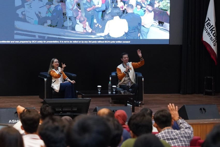 BCA menggelar kuliah umum di Telkom University, Bandung, Rabu (6/5/2026). Kegiatan ini untuk membekali mahasiswa lebih responsif dalam menghadapi dunia kerja sekaligus mengabdikan keilmuannya kepada masyarakat Indonesia. Foto/Dok. SindoNews