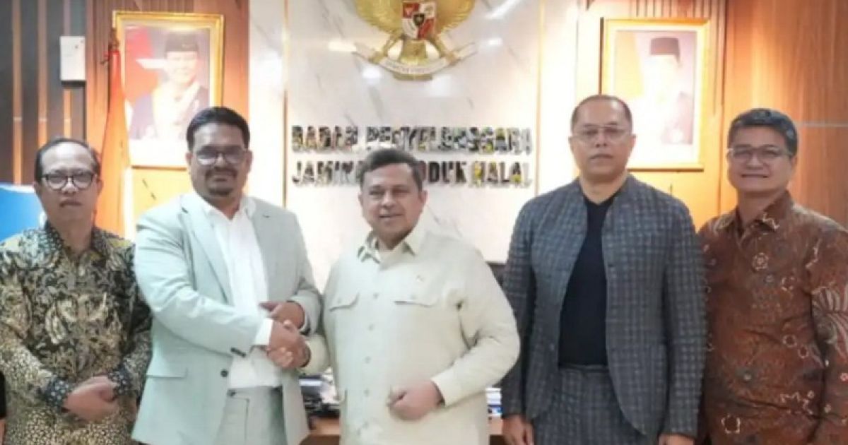 Kepala BPJPH Babe Haikal bertemu Dubes Bangladesh untuk membahas penguatan kerja sama bilateral RI-Bangladesh di bidang jaminan produk halal. foto: BPJPH