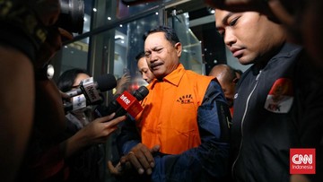 Wali Kota Madiun nonaktif Maidi. (CNN Indonesia/ Adi Ibrahim)