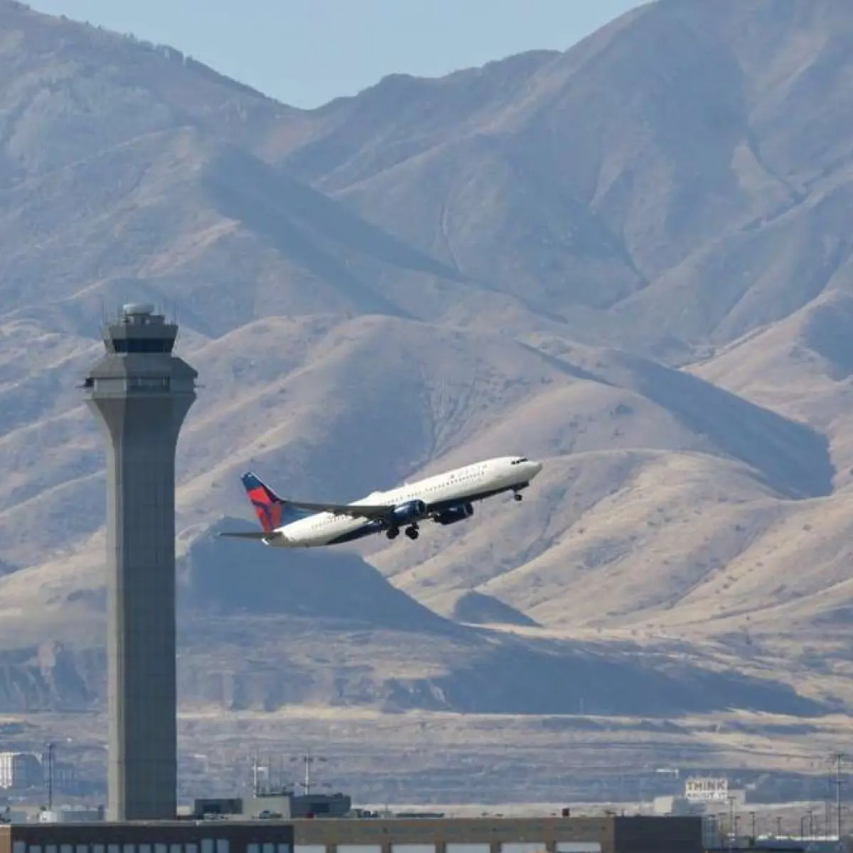 Salt Lake City Airport Tackles Major Terminal Drive Repaving, Expecting Travel Delays Until Late May