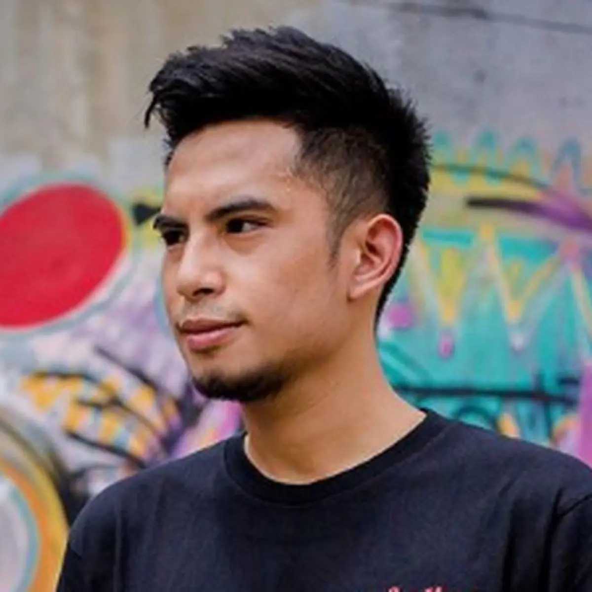 Niko Al Hakim atau Okin dalam media sosial miliknya. Foto: Instagram/@okintph