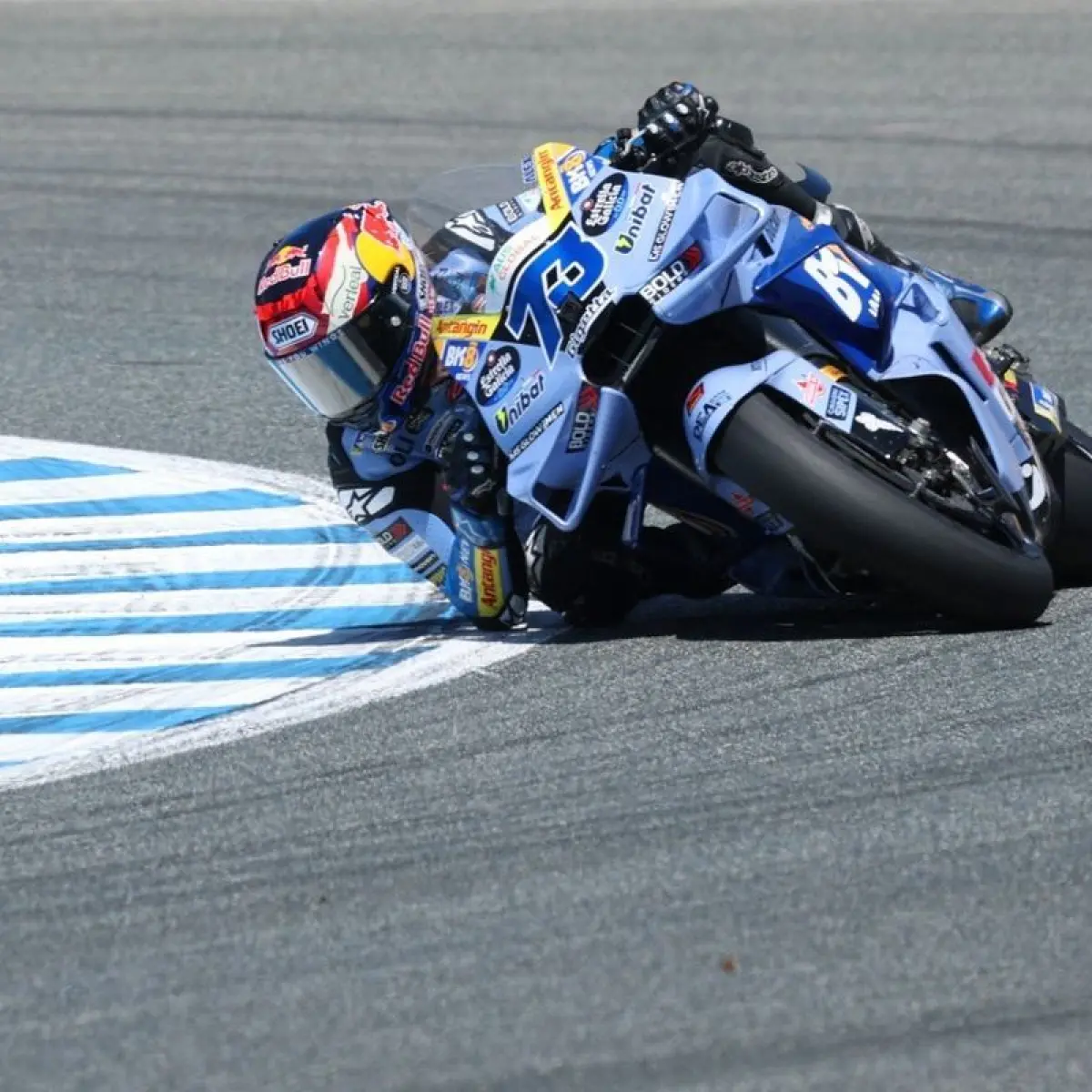 Alex Marquez (Gresini Racing) memimpin balapan MotoGP Spanyol 2026 di Sirkuit Jerez di Jerez de la Frontera, pada 26 April 2025. (Foto oleh Pierre-Philippe MARCOU / AFP)(AFP/PIERRE-PHILIPPE MARCOU)
