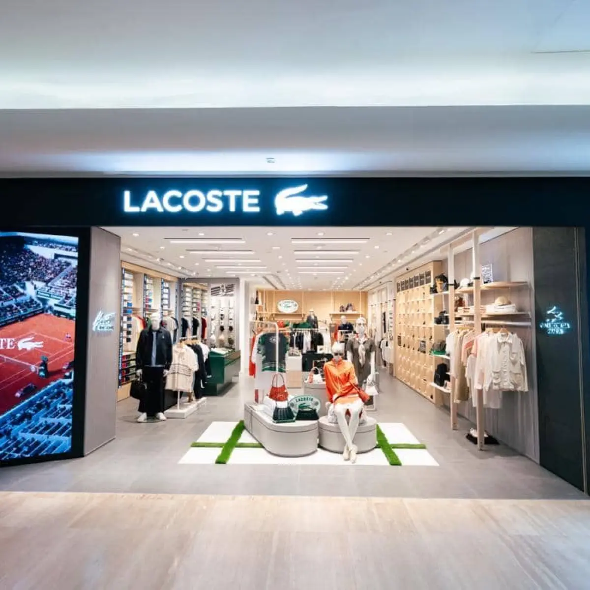 Lacoste Segarkan Pengalaman Belanja di Ibu Kota dengan Butik Baru Berdesain Imersif di Plaza Indonesia