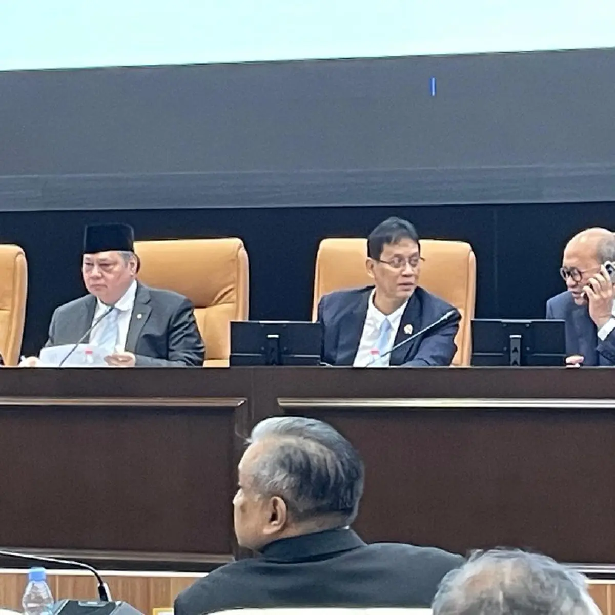 Kepala Bakom Muhammad Qodari, Menteri Koordinator Bidang Perekonomian Airlangga Hartarto, Menteri Keuangan Purbaya Yudhi Sadewa, CEO Danatara Rosan P Roeslani dalam konferensi pers Penyampaian KEM PPKF 2027 di DPR RI pada, Rabu (20/5/2026).(KOMPAS.com/DEB
