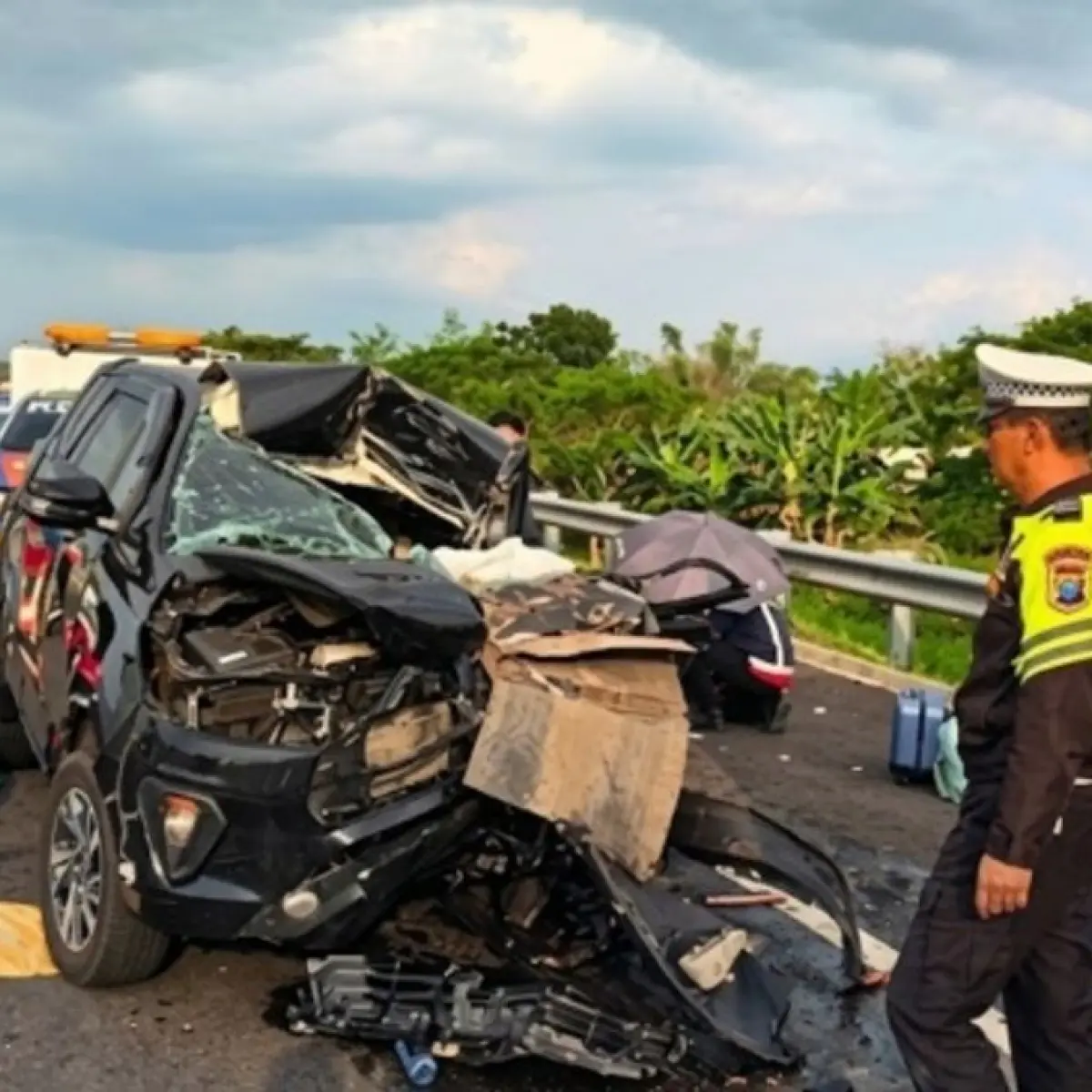 Laka Maut Innova Anggota DPR RI di Tol Paspro, Petaka Microsleep dan Bahaya Laten 'Underride Crash' (Instagram malangraya_info)