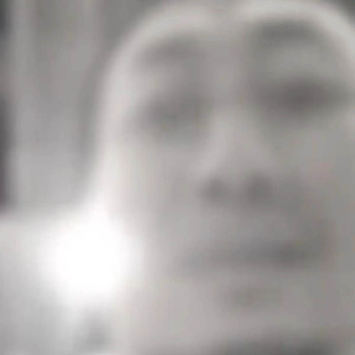 Video call di blur oleh wanita yang mengaku dinikaihi siri lalu ditinggal oleh Kiai Probolinggo. (Foto: Tangkapan layar)
