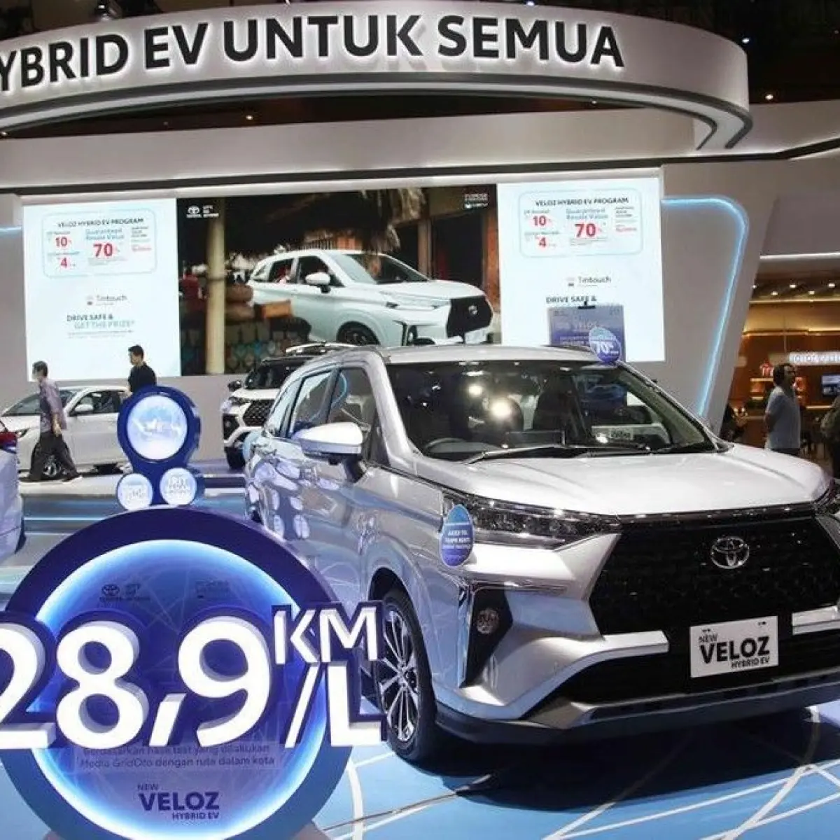 Dolar terus tekan rupiah, harga mobil baru masih aman? Foto: Pradita Utama/detikFoto