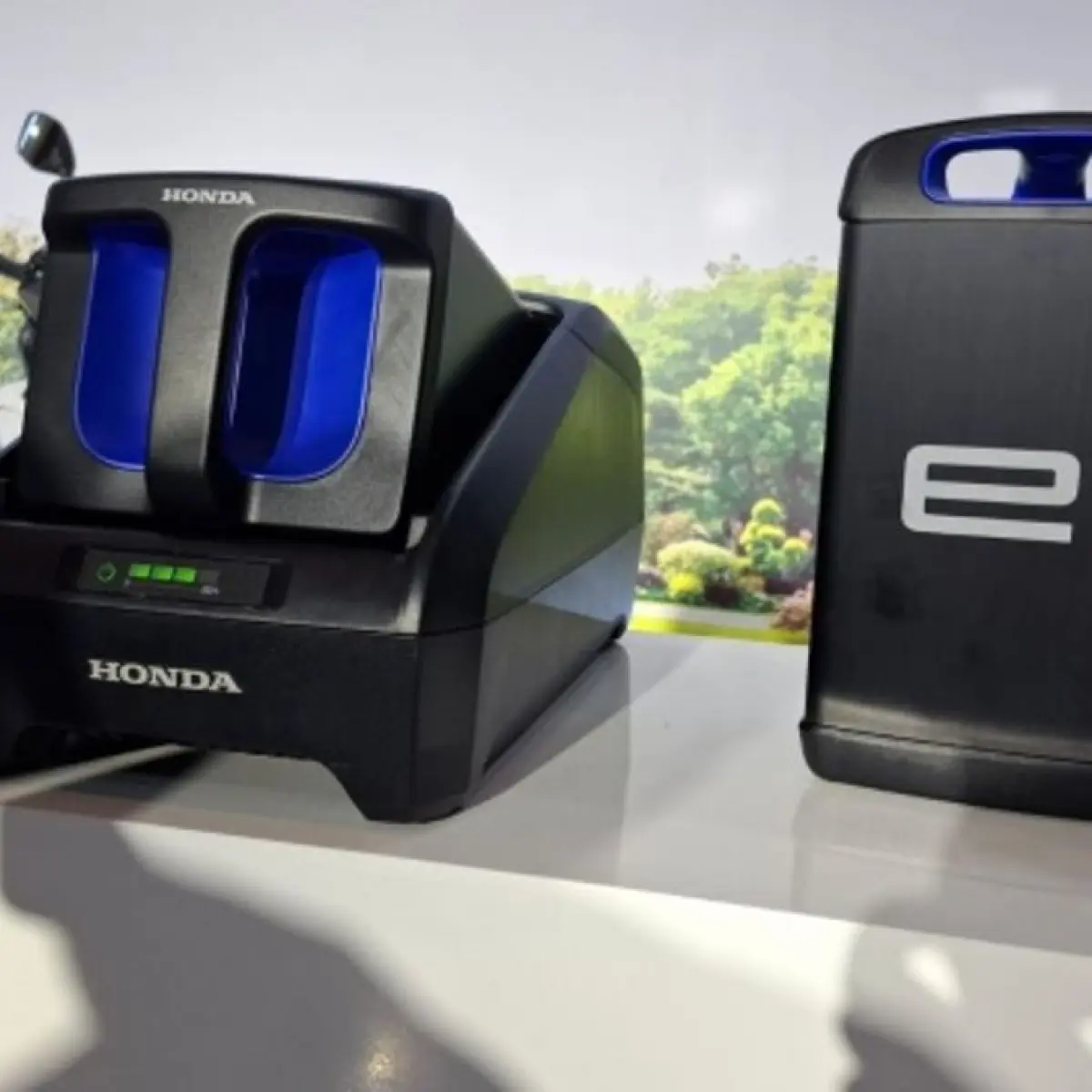 Baterai Motor Listrik Honda Dengan Sistem Swab (Foto: SUARA.com/Manuel Jeghesta)