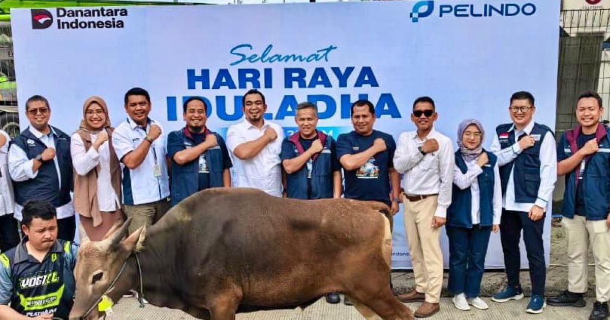 PT JICT menyalurkan 44 hewan kurban Idul Adha 1447 H kepada masyarakat rentan di sekitar Tanjung Priok. [Foto: JICT]