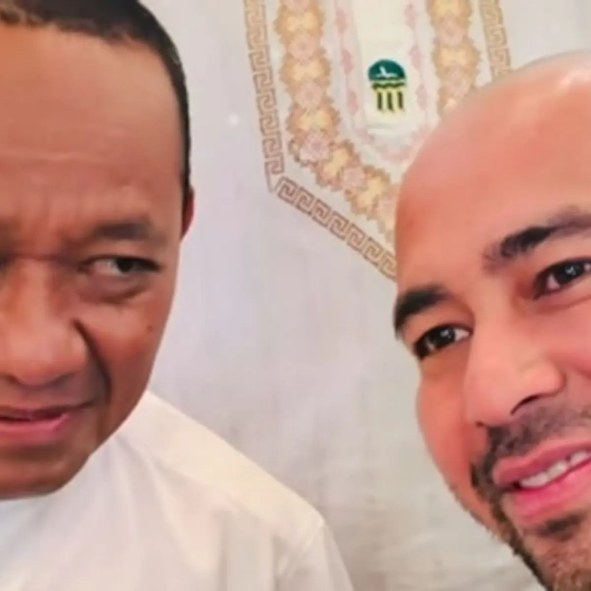Postingan Raffi Ahmad dan Bahlil Saat Haji Bikin Salfok, Lagu MBG Penuhi Kolom Komentar Bikin Ngakak [Instagram]