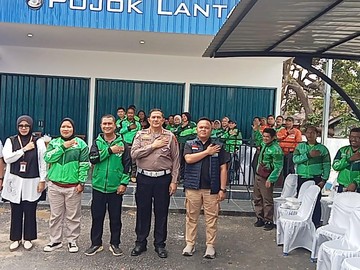 Perkuat Kemitraan Keselamatan Jalan, Polisi Jambi dan Komunitas Ojol Gelar Program Perdana 