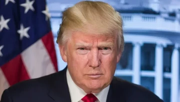 Ancaman Baru di Timur Tengah: Klaim Trump Soal Helikopter Apache AS Ditembak Jatuh Iran