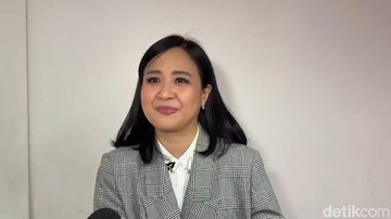 Astrid nggak menyangka lagu Terpukau yang rilis 13 tahun lalu viral lagi.  Foto: Febryantino/detikcom