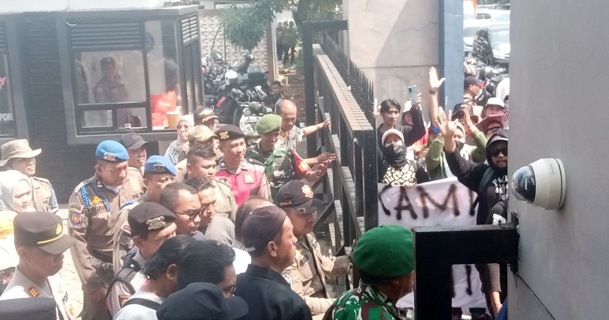 Digeruduk Ratusan Warga Situ Rompong, Kepala BPN Tangsel Buka Ruang Dialog soal SHGB