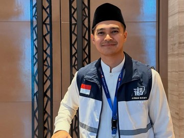 Aiman Ricky Belajar Sabar dan Telaten Saat Jadi Pendamping Haji. (Foto: Instagram @aimanrickyy)