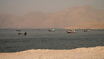 Iran Ambil Tindakan Kontra: Selat Hormuz Ditutup Sebagai Respons Eskalasi Militer Israel di Lebanon