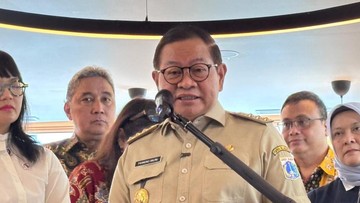 Dampak Penutupan TPST Memicu Tumpukan Sampah di Kali Gendong, Pemprov DKI Cari Langkah Mitigasi Kreatif