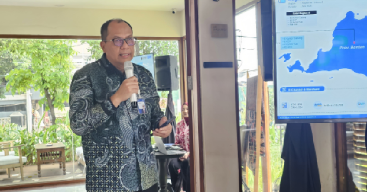 Regional Micro Banking Head BRI Region 8 Jakarta 3, Oloan Susanto Nasution, ketika memberikan pemaparan di depan awak media.